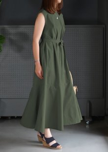 他の写真 (画像をクリックすると大きく見えます)2: ★ノースリーブドレス布地キット
