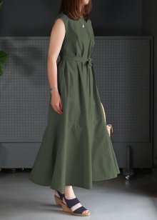 他の写真 (画像をクリックすると大きく見えます)3: ★ノースリーブドレス布地キット
