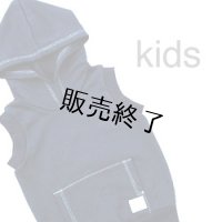 フーデッドベスト