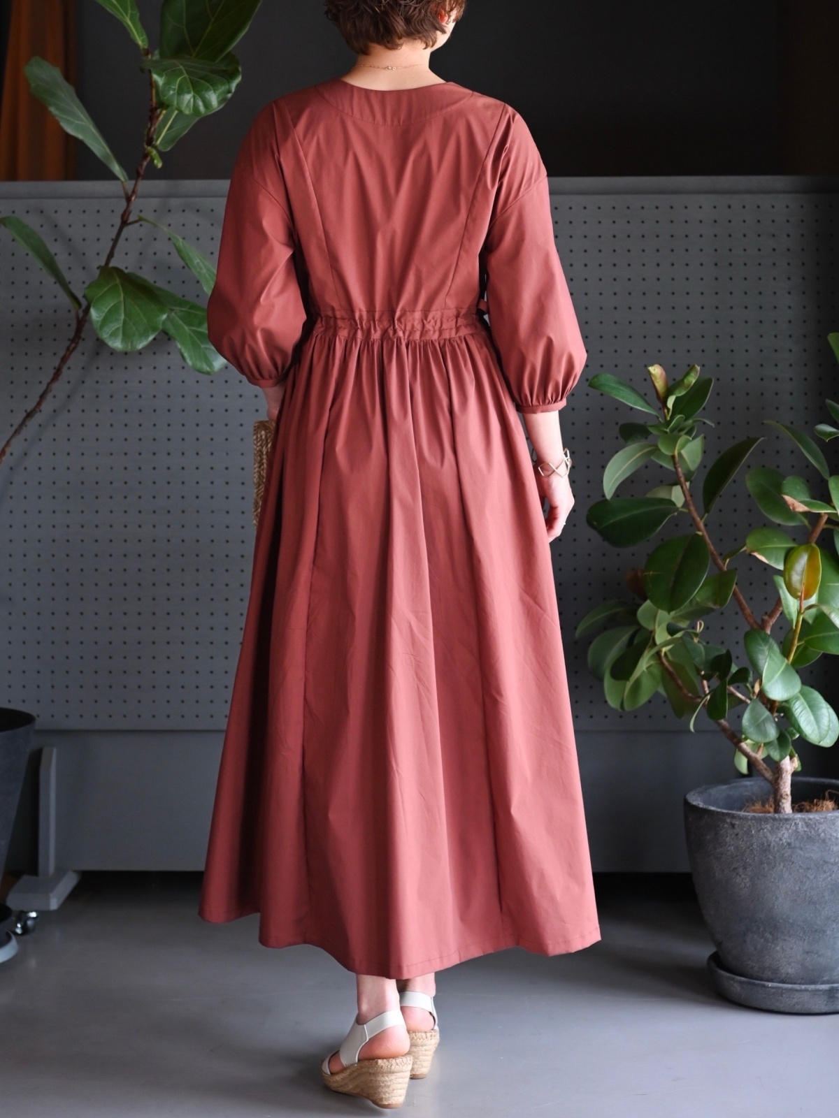 型紙,作り方,ミシン,裁縫,職業用ミシン,パターン,手芸,洋裁,ソーイング,レディース,パネル切り替えワンピース,手作りワンピース,maiando